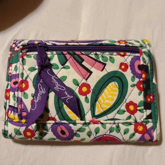 Vera Bradley Purse w/ matching wallet - Picture 10 of 16